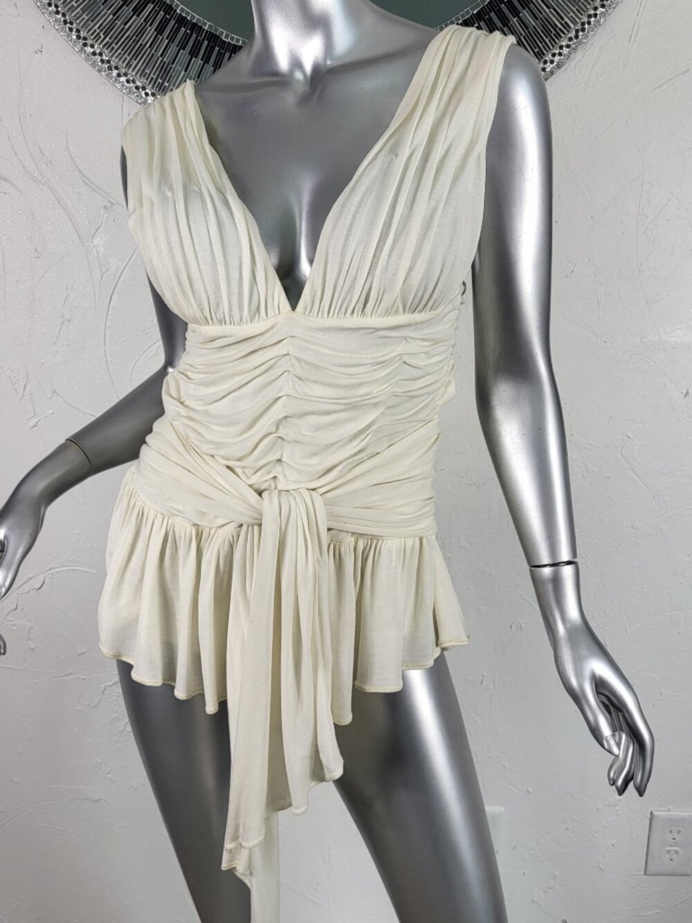 SEAN~SZ L~OFF WHITE DRAPED WRAP RUCHED SLEEVELESS HALTER TOP T-SHIRT TANK
